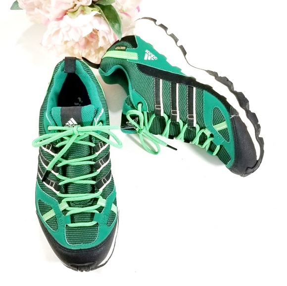 le adidas evo gore - tex numero 65 poshmark verde. le adidas evo gore - tex numero 65 poshmark verde.